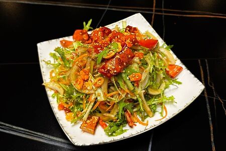 Салат с одуванчиком 02