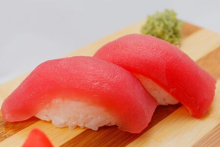 Магуро-тунец