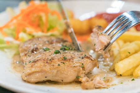 Мясо по-французски