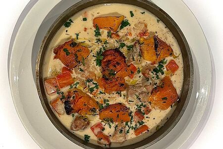 Рагу из кролика с печеной тыквой