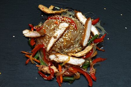 Фунчоза с курицей