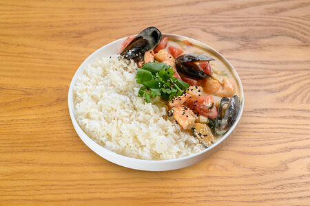 Рис с морепродуктами Том Кха