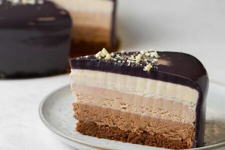 Торт Три шоколада порция