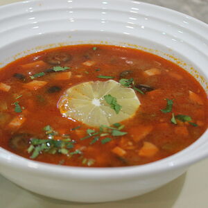 Мясная солянка