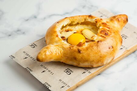 Хачапури по-аджарски