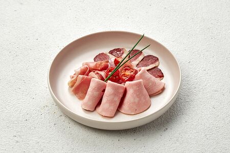 Мясные деликатесы
