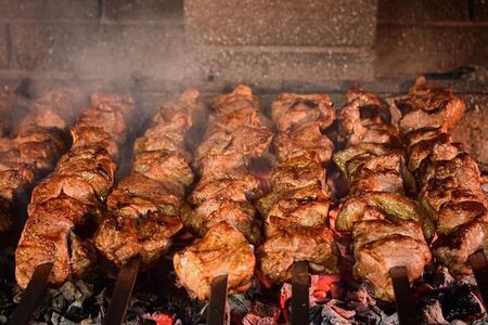 Шашлык из cвинoй шеи