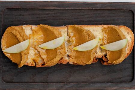 Паштет из куриной печени с яблоком