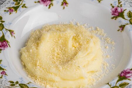 Картофельное пюре с пармезаном