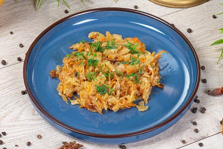 Тушеная капуста