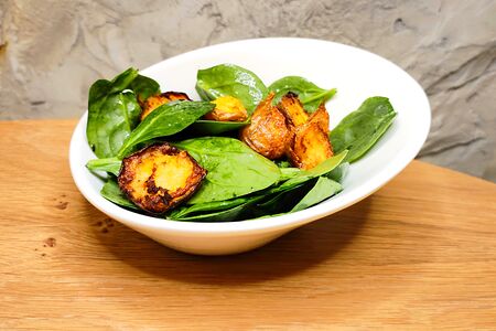 Бейби картофель с травами