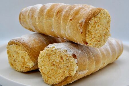 Трубочка со сливочным кремом