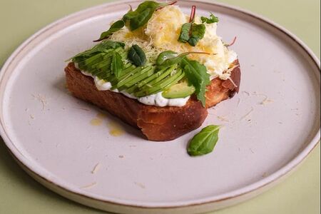 Скрэмбл авокадо