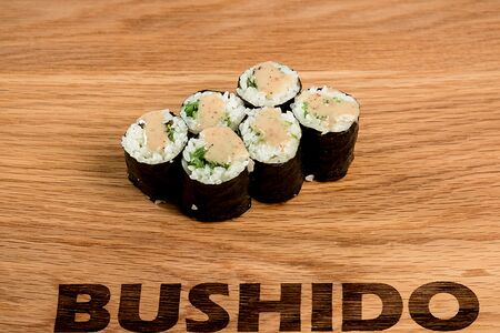 Маки с чуккой