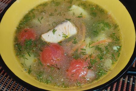 Уха из сахалинского лосося и трески