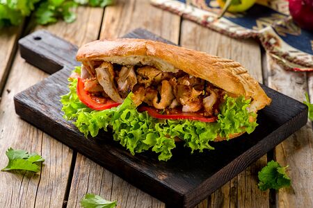 Биг сэндвич куриный в пите