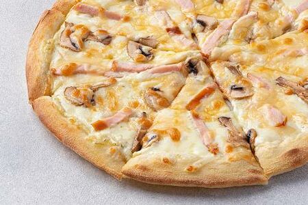 Пицца Пикантный цыплёнок сулугуни на тонком