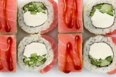 Ролл Филадельфия с тунцом