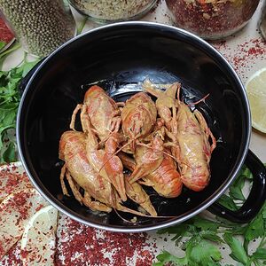 Раки обжаренные в соусе Том-ям крупные (15-19 шт. в кг.)