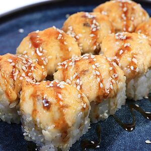 Запеченный ролл с лососем 8 шт