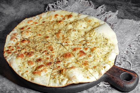 Фокачча с сыром пармезан