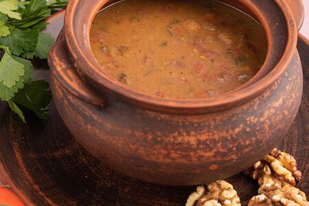 Лобио красное с грецкими орехами