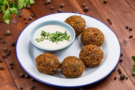Фалафель с тхиной