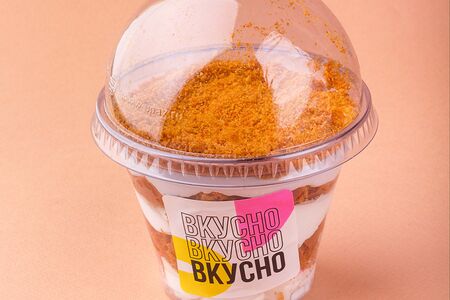 Трайфл медовый с брусникой