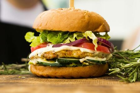 Бургер Молчание курят