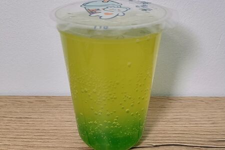 Зеленое яблоко