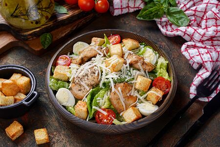 Цезарь с курицей