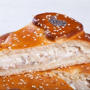 Пирог с курицей и грибами