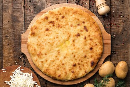 Осетинский пирог с картошкой и сыром Катрофджын