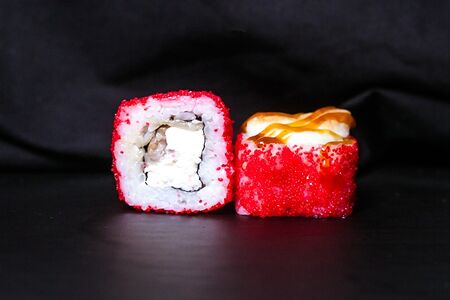 Запеченный ролл с сыром