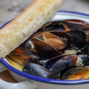 Мидии в сливочно-сырном соусе