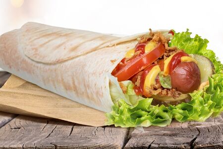 Ролл Папа с говяжьей колбаской