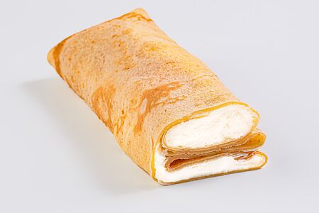 Блин со сметаной и сахаром