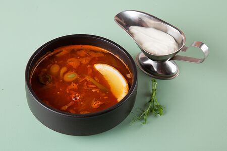 Суп Солянка мясная