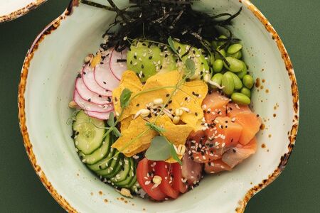 Поке с лососем