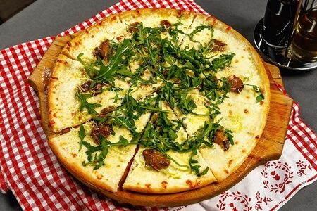 С белыми грибами и трюфельным маслом