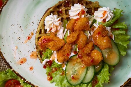 Гонконгская вафля с креветкой и сыром