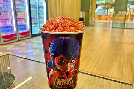 Попкорн карамельный Клубника со сливками детский