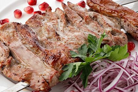 Шашлык из бараньих ребрышек