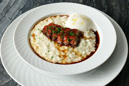 Ризотто с копченым угрем и муссом из пармезана