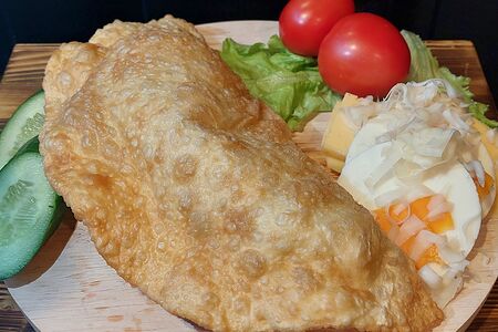 Чебурек курица, сыр