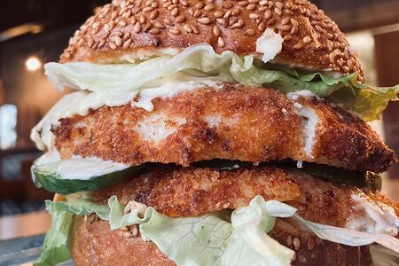 Дабл-бургер с рыбой