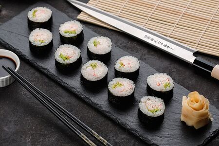 Ролл Футомаки со снежным крабом