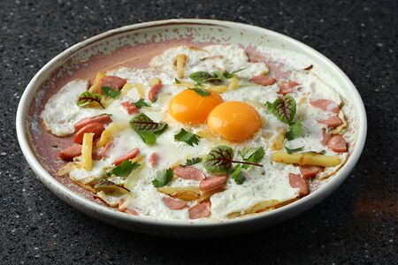 Яичница по-домашнему