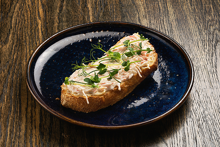 Брускетта краб-сельдерей