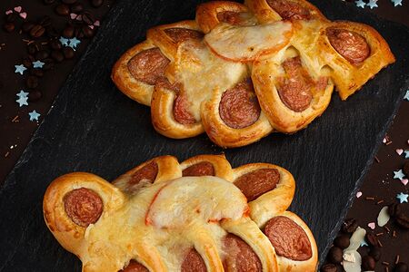 Косичка с сосиской